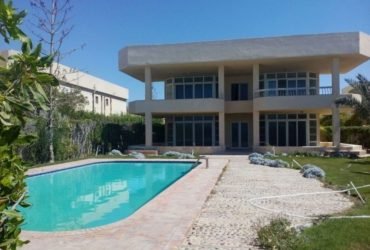 فيلا سوبر لوكس صف أول على البحر بقرية هايدى الساحل الشمالى ك 58