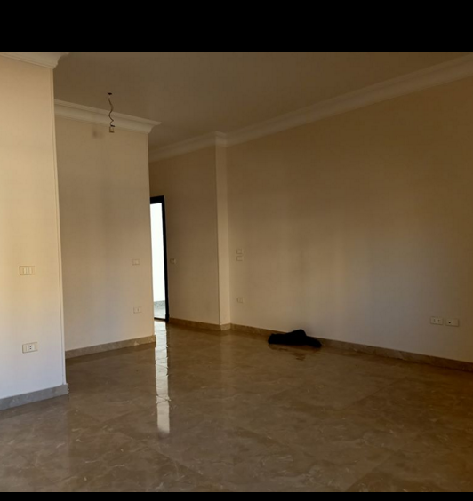 للإيجار شقه دور ارضي