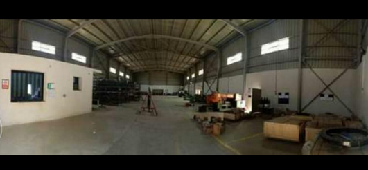 مصنع للإيجار بالتجمع الخامس  المنطقة الصناعية الالف مصنع  موقع مميز جدا  المساحة 1250 متر