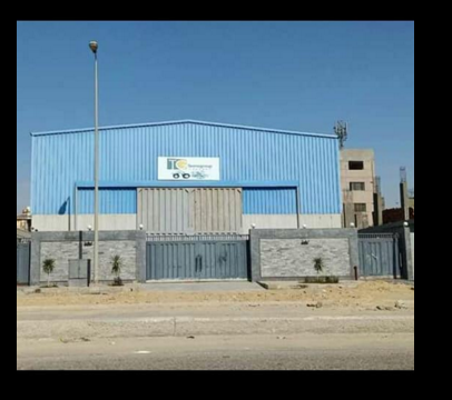 مصنع للإيجار بالتجمع الخامس  المنطقة الصناعية الالف مصنع  موقع مميز جدا  المساحة 1250 متر