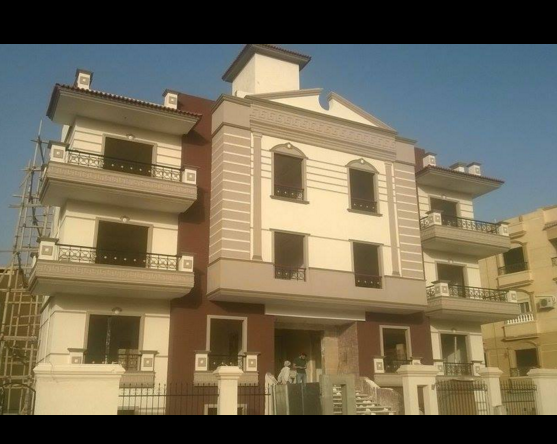 شقتين للبيع في مدينة الشيخ زايد بالحي 7