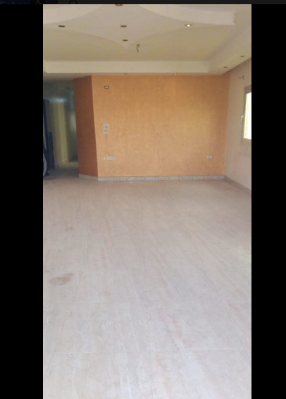 ١٩٠م واجهه هاي لوكس للايجار حدائق الاهرام بوابه ٢ على الشارع الرئيسي