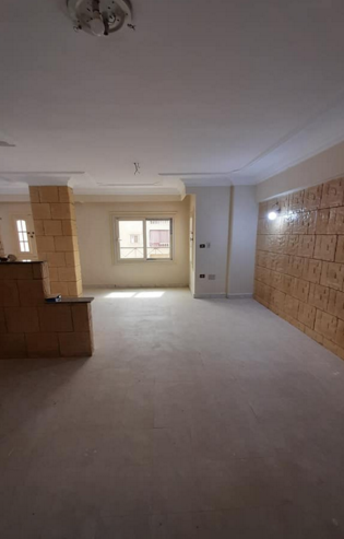 ‏‏‏‏‏شقه لقطه للايجار فاضي بمدينه 6 اكتوبر الحي الثاني المجاوره الخامسه قريبه جدا من محور الكفروي وقريبا‏