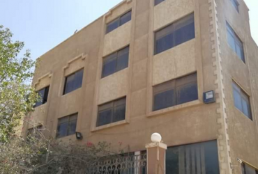 مصنع للايجار نشاط زجاج فى العبور