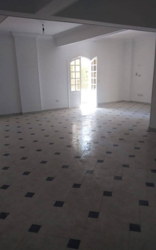 شقة للايجار الحى التالت اكتوبر