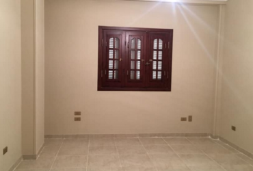 شقة للايجار التجمع الخامس على شارع التسعين