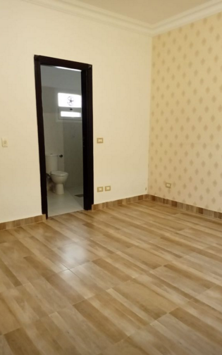 شقة للايجارالتجمع الخامس بالياسمين فيلات