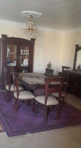 شقه للبيع بالتحمع الاول بالاسكان الشمالى