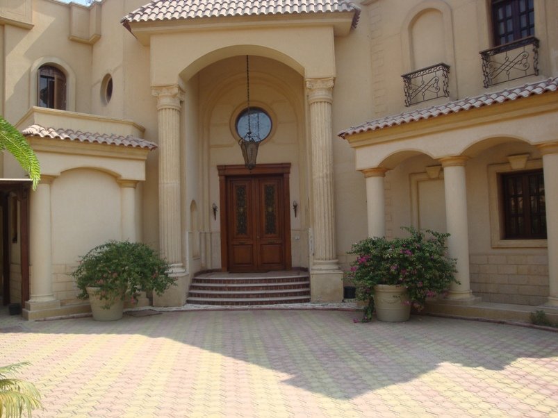 للبيع قصر للعظماء و لهواة الفخامة