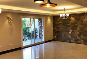 فيلا للبيع بالتجمع الخامس مساحة 450متر