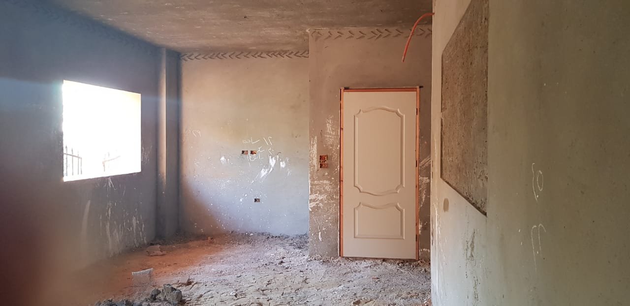 شقة لقطه للبيع بجاردنيا هايتس 1 من المالك مباشرة بالتجمع بالعدادت