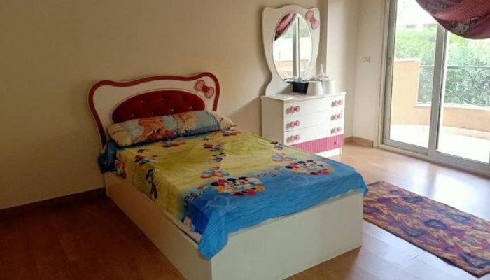 شقه للايجار بكمباوند اكاسيا 220متر