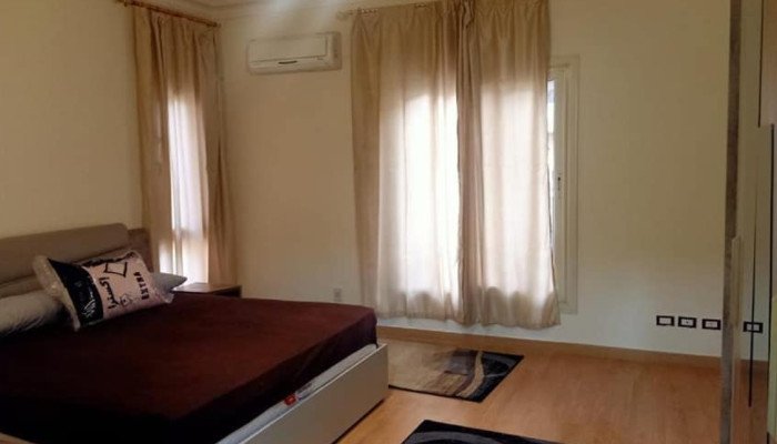 شقه للايجار بكمباوند اكاسيا 220متر