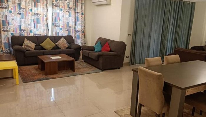 شقه للايجار بكمباوند اكاسيا 220متر