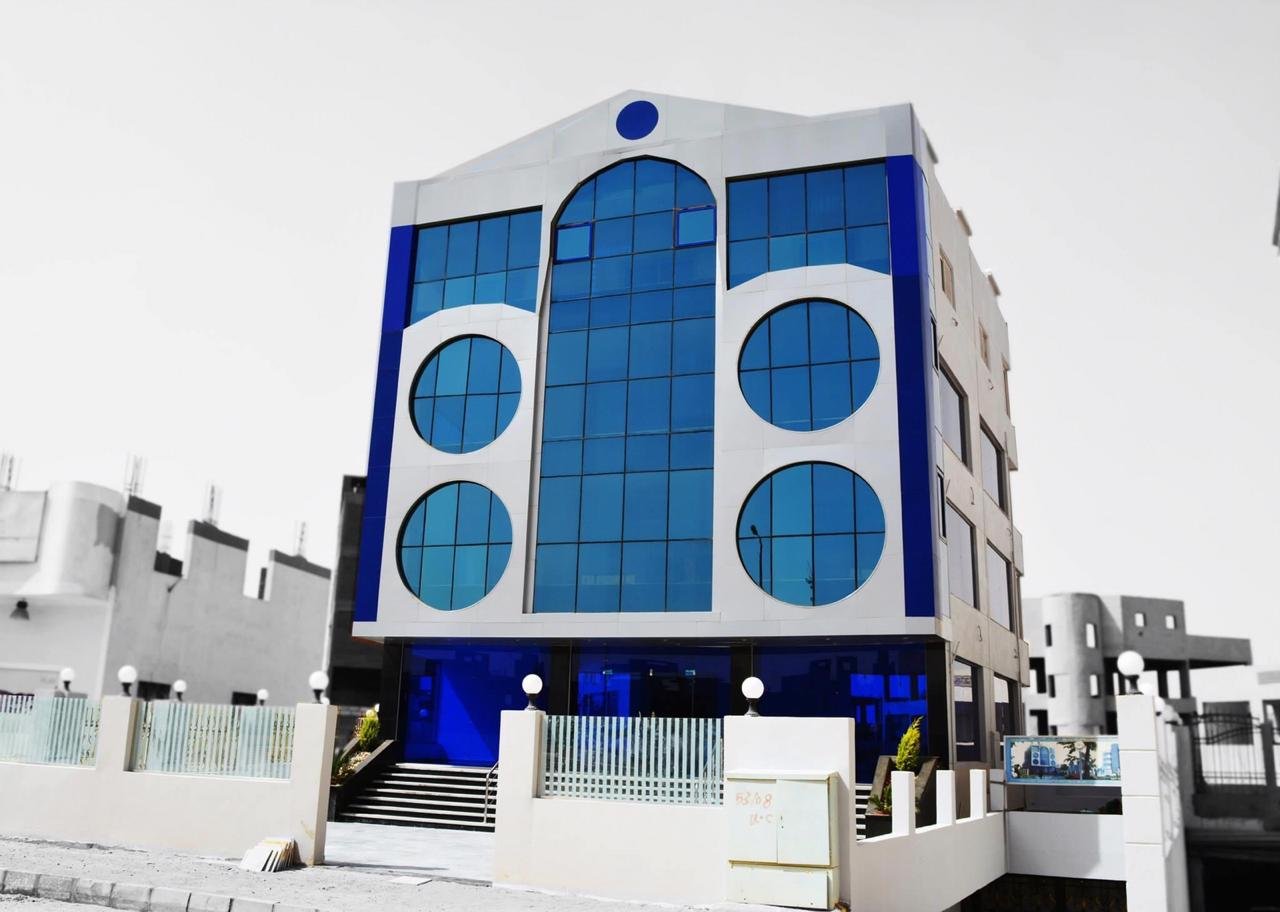 مبنى ادارى للايجار بالتجمع الاول