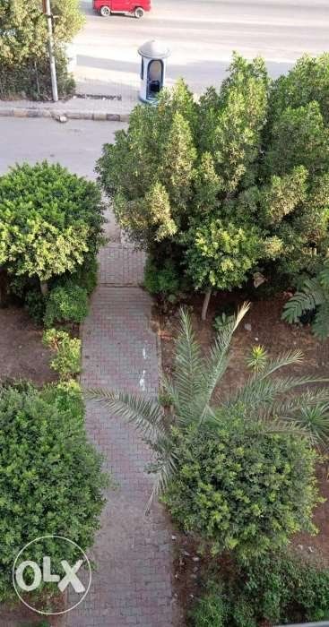 شقه ف كمبوند البشاير اكتوبر