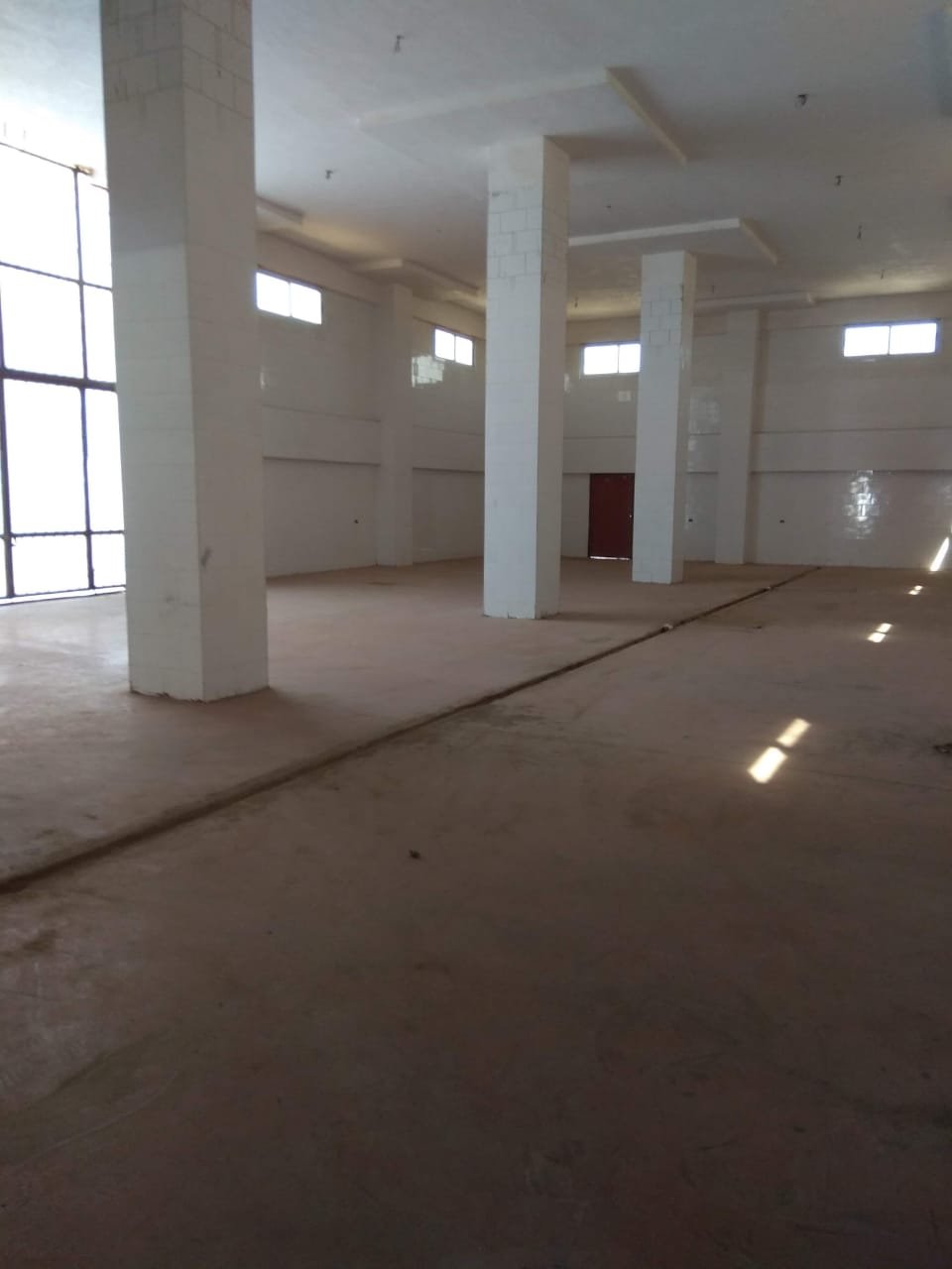 مصنع 300 متر للبيع عذائى