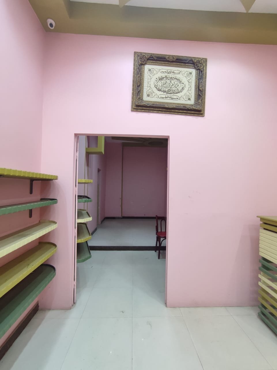فرصة استثمارية لتملك محل بالحضرة الجديدة (CODE LA449)