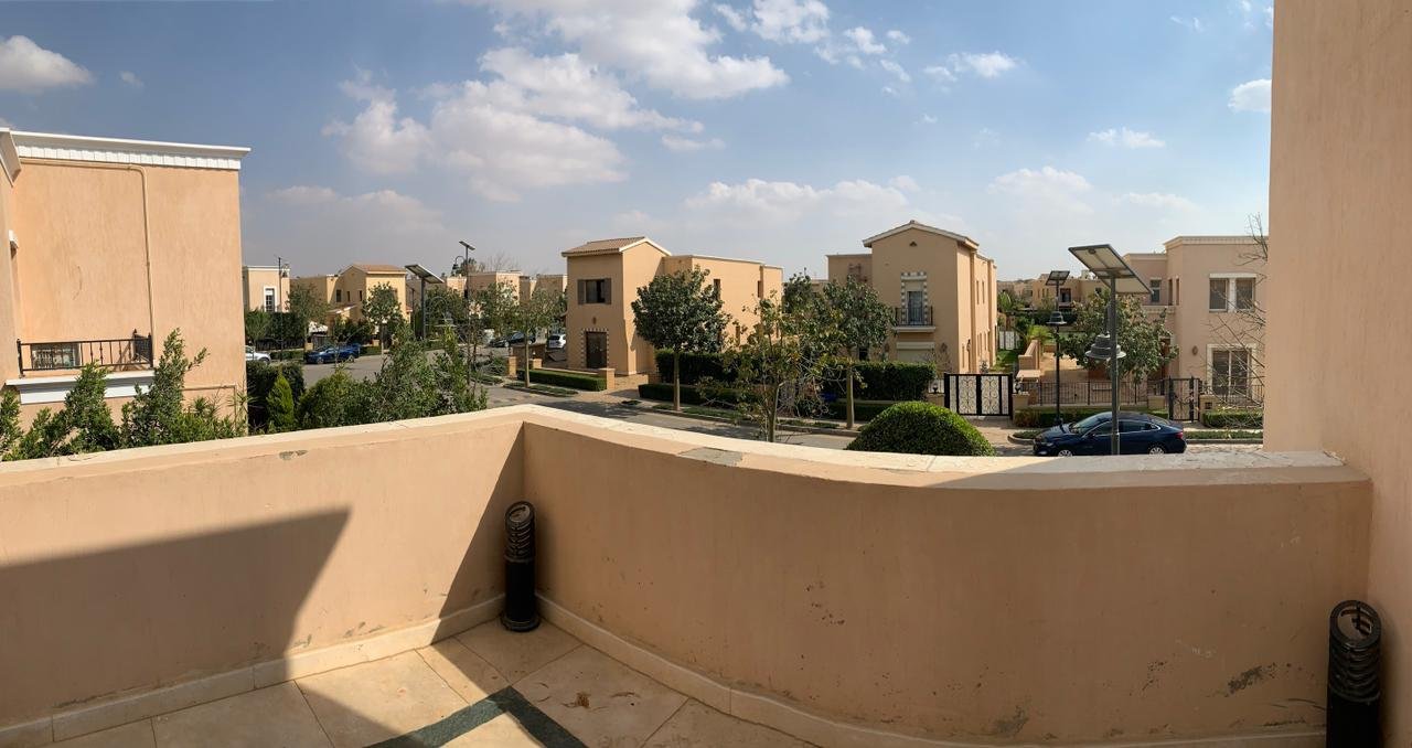 فيلا للبيع مفيدة التجمع