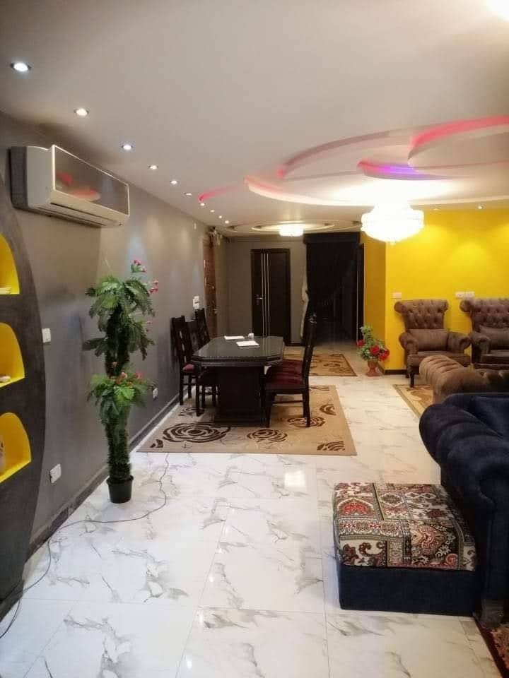 شقه للبيع بحدائق الاهرام بوابه خفرع