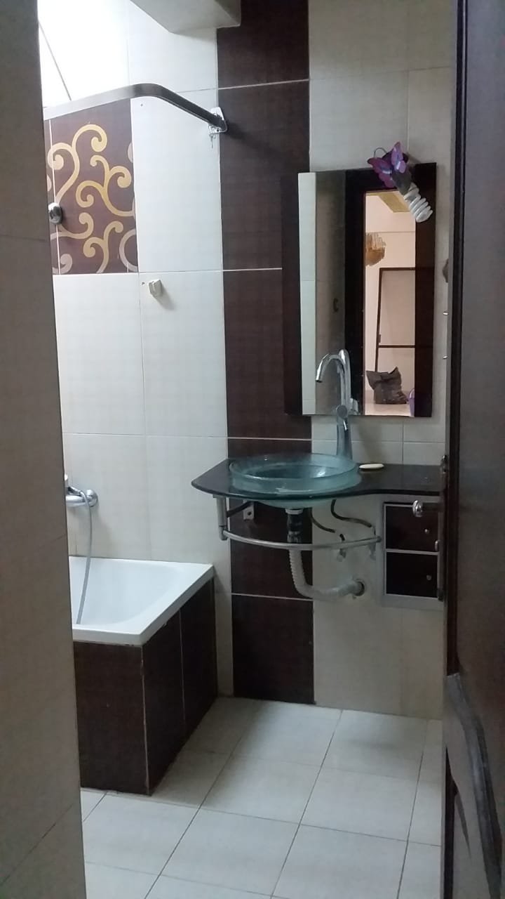 شقه للبيع في المجاورة العاشره