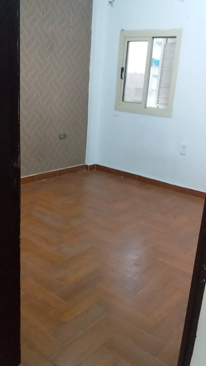 شقه للبيع في المجاورة العاشره