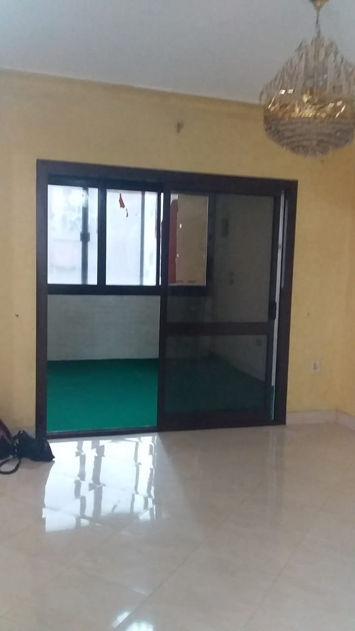 شقه للبيع في المجاورة العاشره