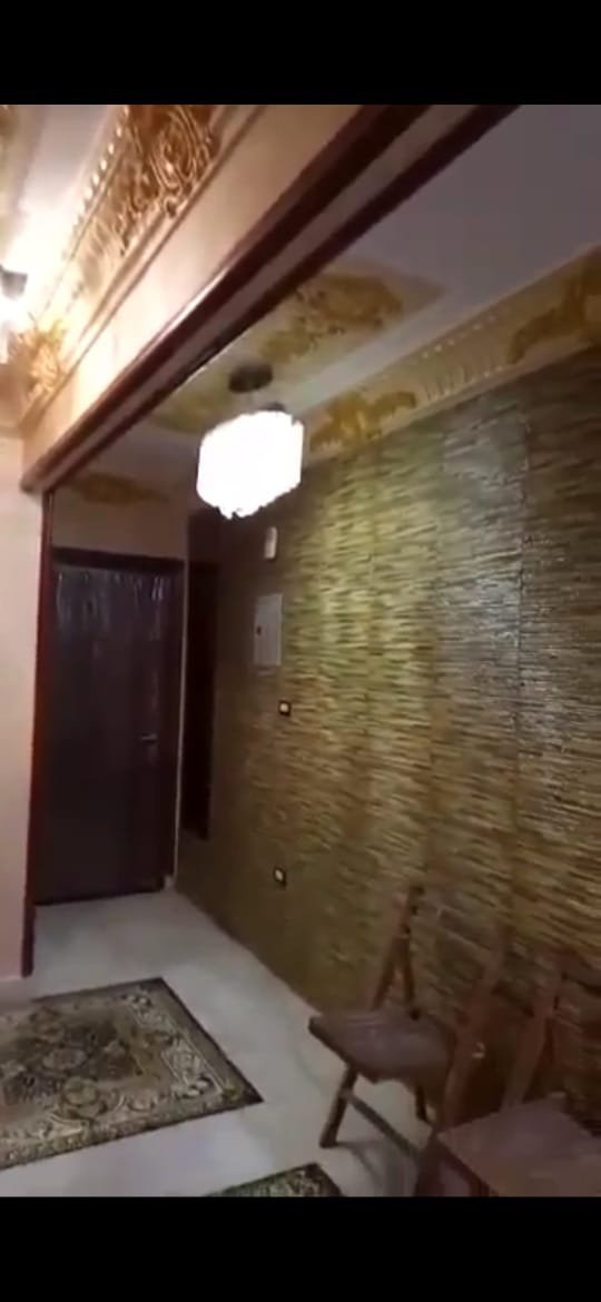 شقه لقطه رائعه باللبيني هرم