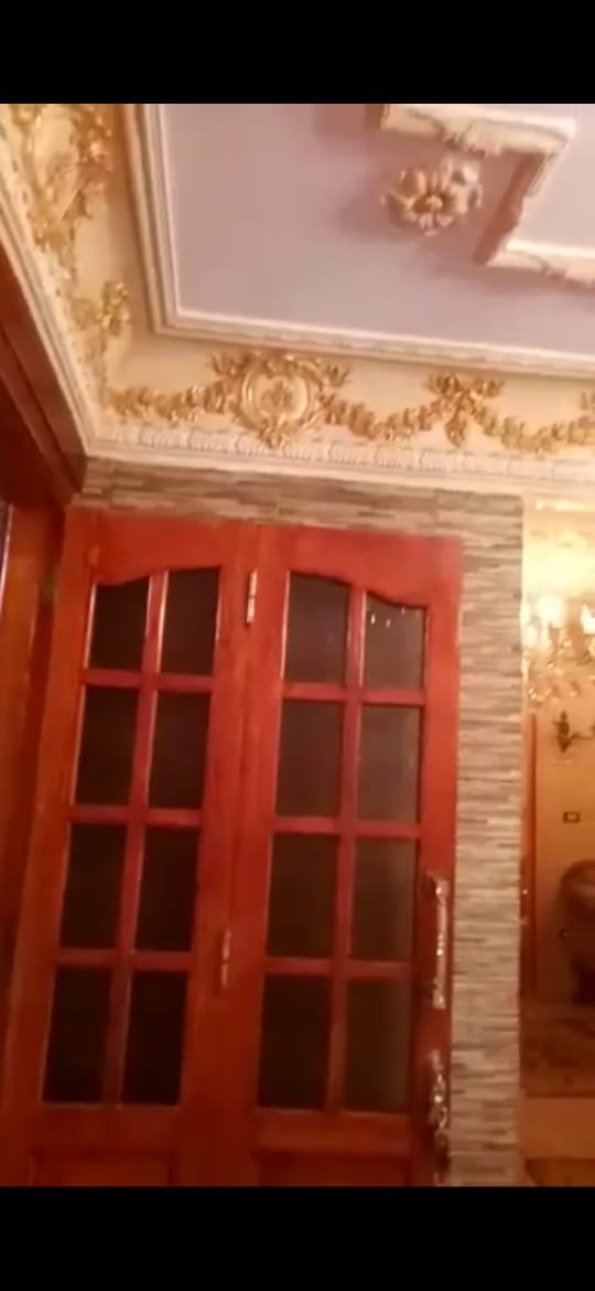 شقه لقطه رائعه باللبيني هرم