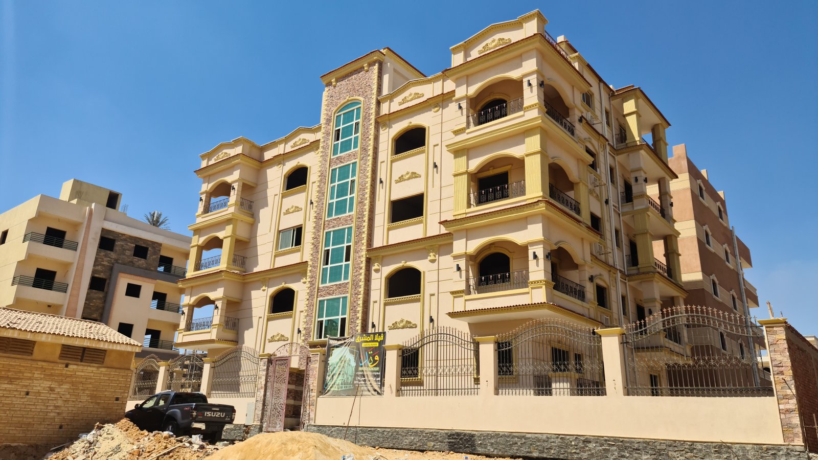 شقة للبيع الحى 300 التوسعات الشمالية اكتوبر