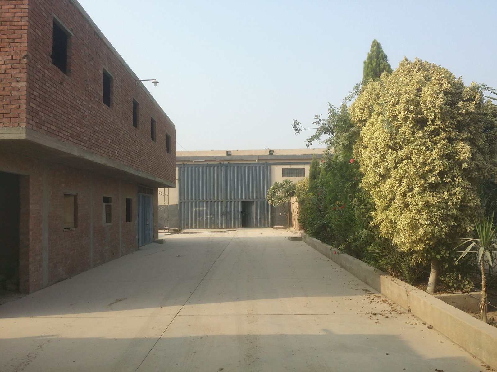 مصنع مميز للبيع بمنطقة انشاص