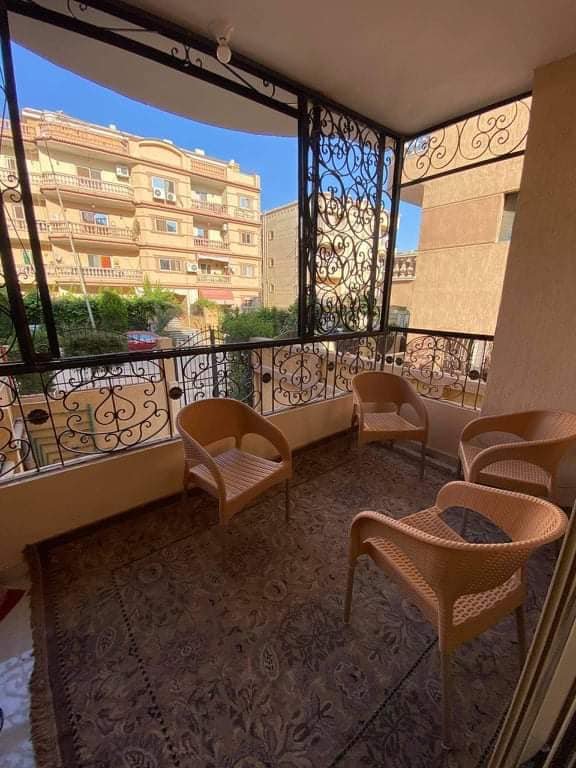 شقة 150 متر للبيع الحي ال 11 الشيخ زايد المجاوره الاولي