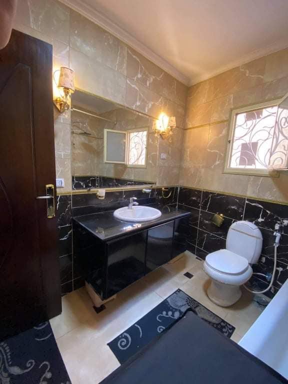 شقة 150 متر للبيع الحي ال 11 الشيخ زايد المجاوره الاولي