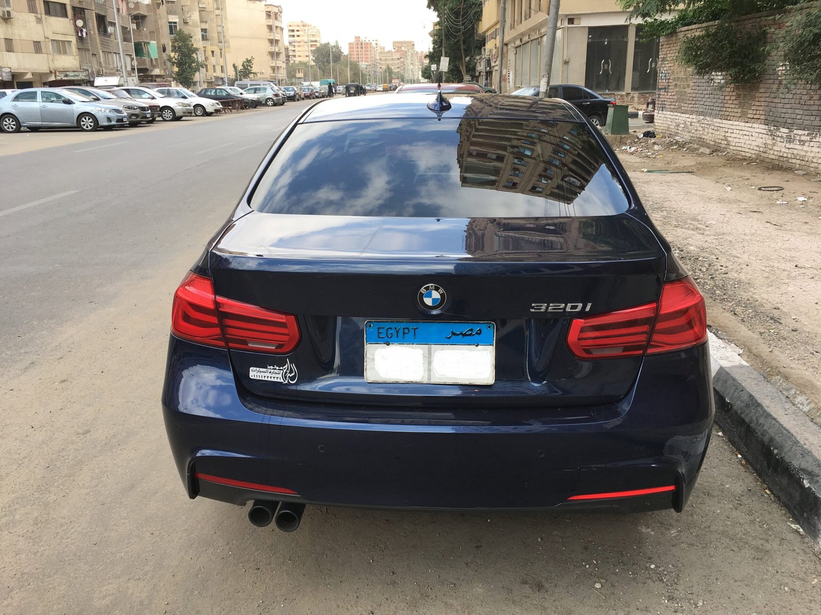 BMW –  320i – 2019