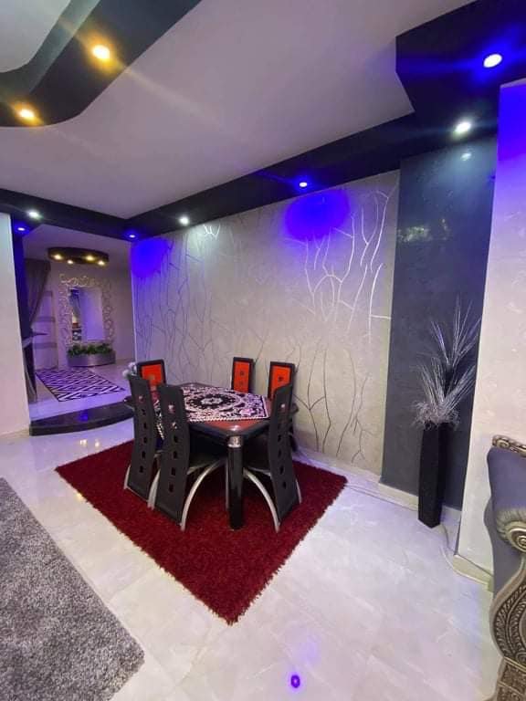 شقة 150 متر للبيع الحي ال 11 الشيخ زايد المجاوره الاولي