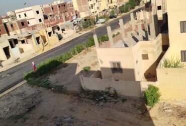 منزل للبيع (من المالك) 6اكتوبر _ المنطقة السادسة قطاع (ث) (مطلوب :- 700الف كاش) الوسطاء يمتنعون .