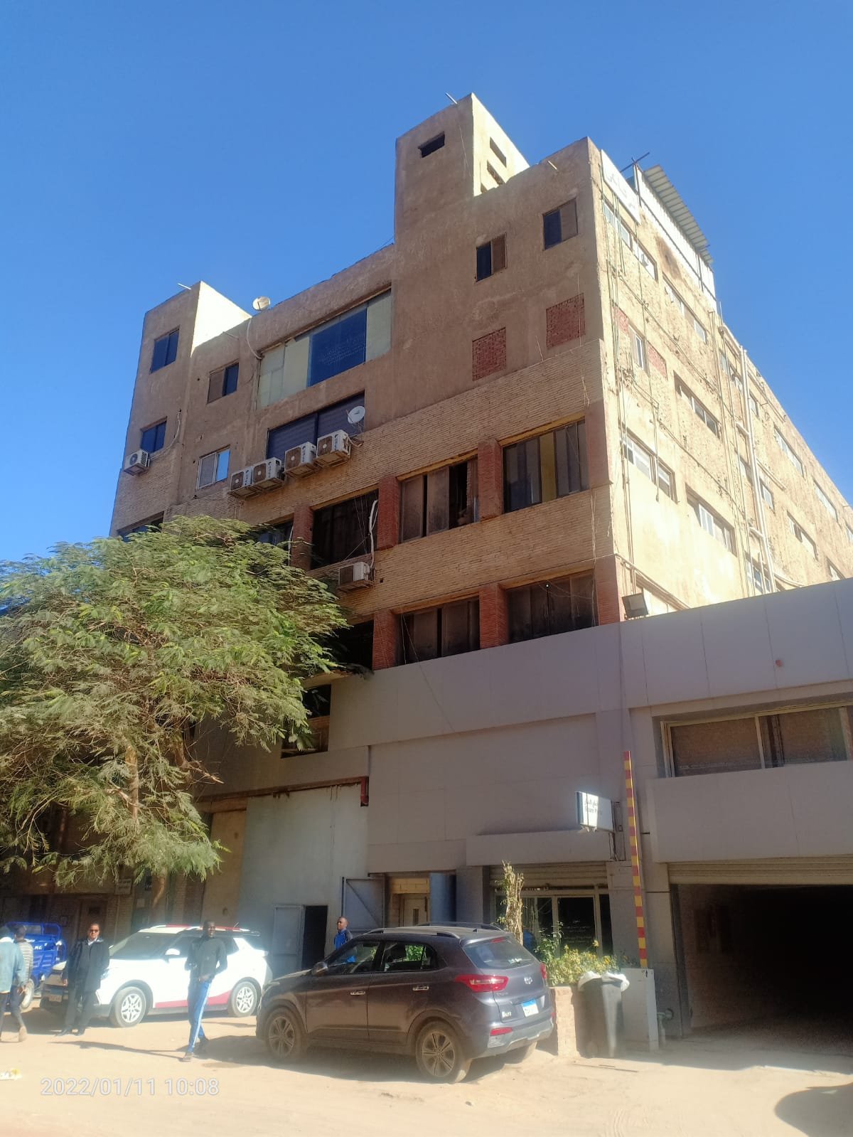 مبنى مصنع 5 ادوار