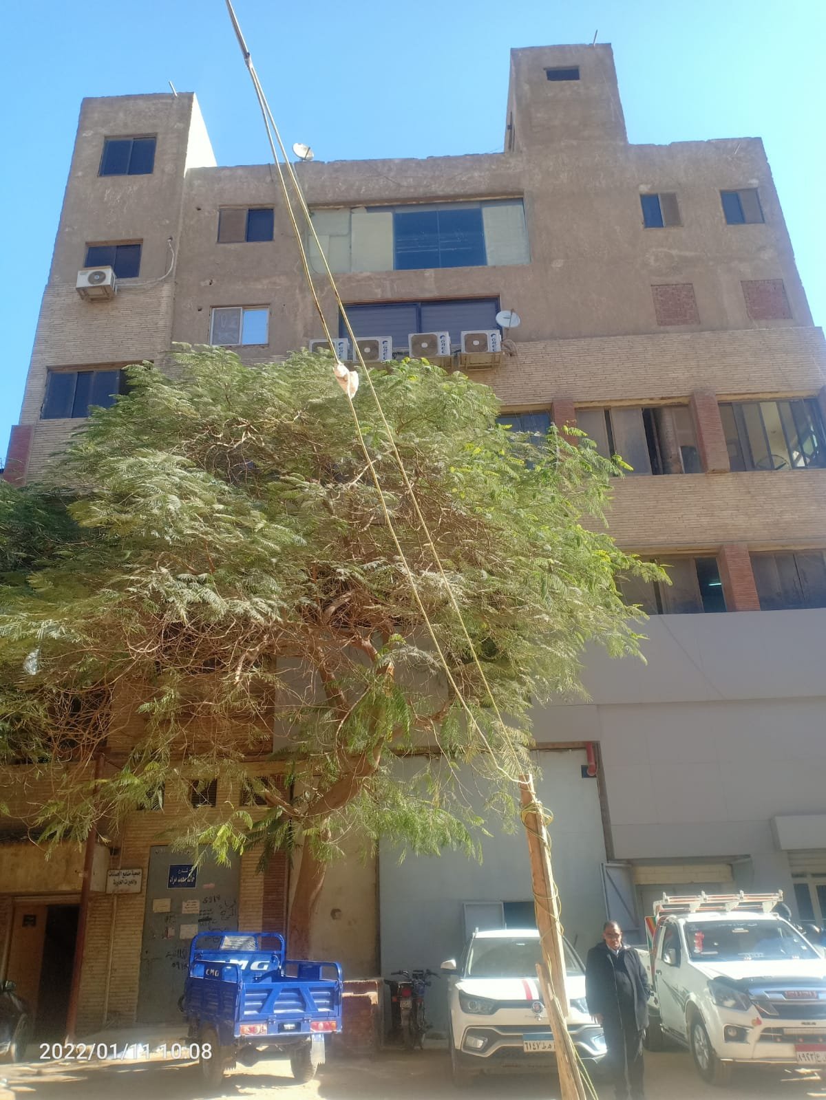 مبنى مصنع 5 ادوار