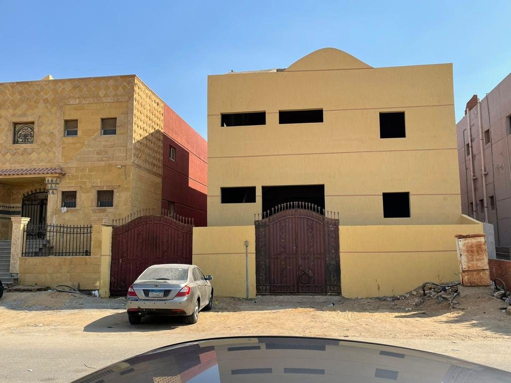 مصنع غذائي  360 م بمدينة الشروق للايجار يصلح لاي نشاط