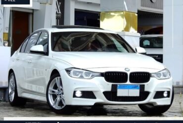 لمحبي الرفاهيه  BMW .. 320 i .. M power .. 2018 للبيع