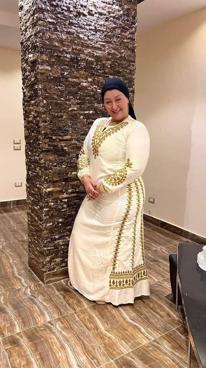 عبايه اميره الدهب وصلت بسعر روعه