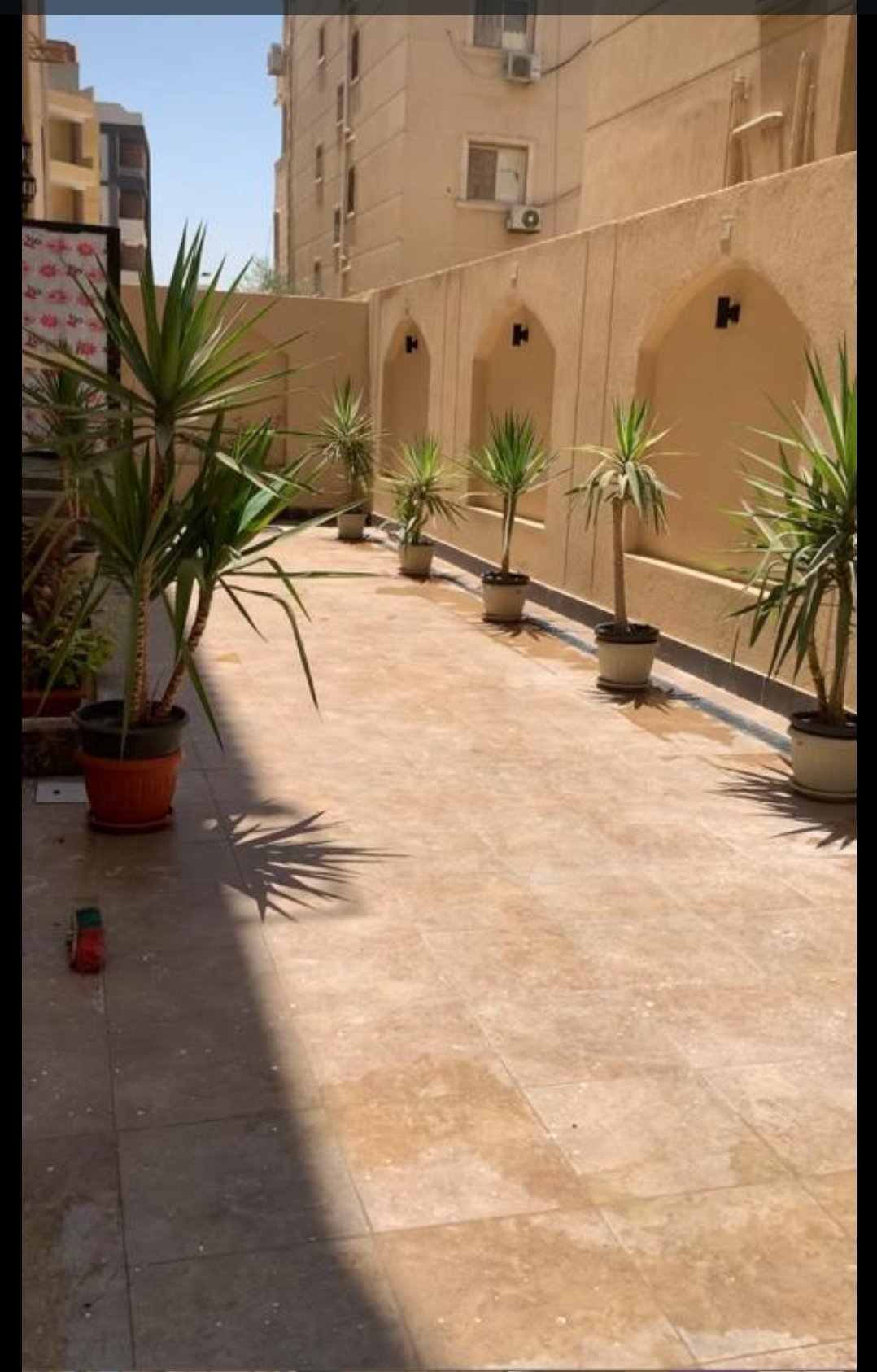 فيلا للبيع  مقابل الجامعة الامريكيه