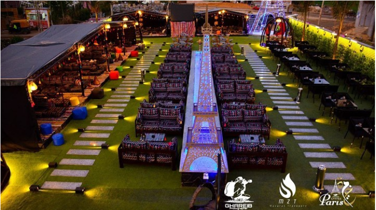 معرض 600م على 3وجهات رئيسية سوبر لوكس للايجار