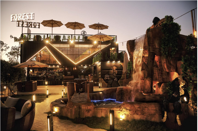 معرض 600م على 3وجهات رئيسية سوبر لوكس للايجار