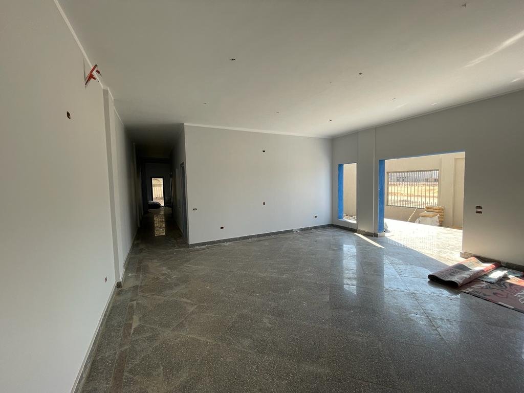 مصنع غذائى للايجار فى العاشر 2500 متر