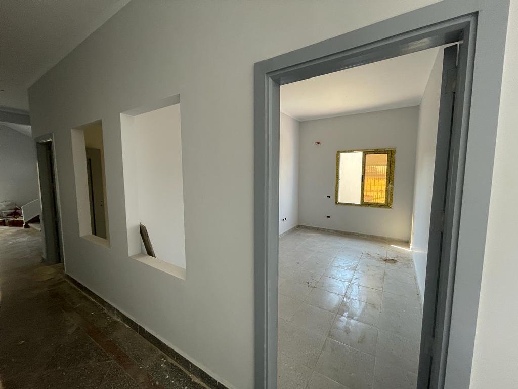 مصنع غذائى للبيع فى العاشر 2500 متر