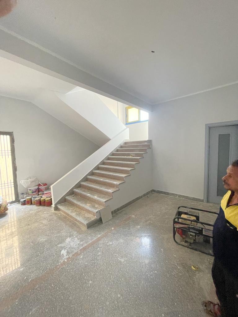 مصنع غذائى للايجار فى العاشر 2500 متر