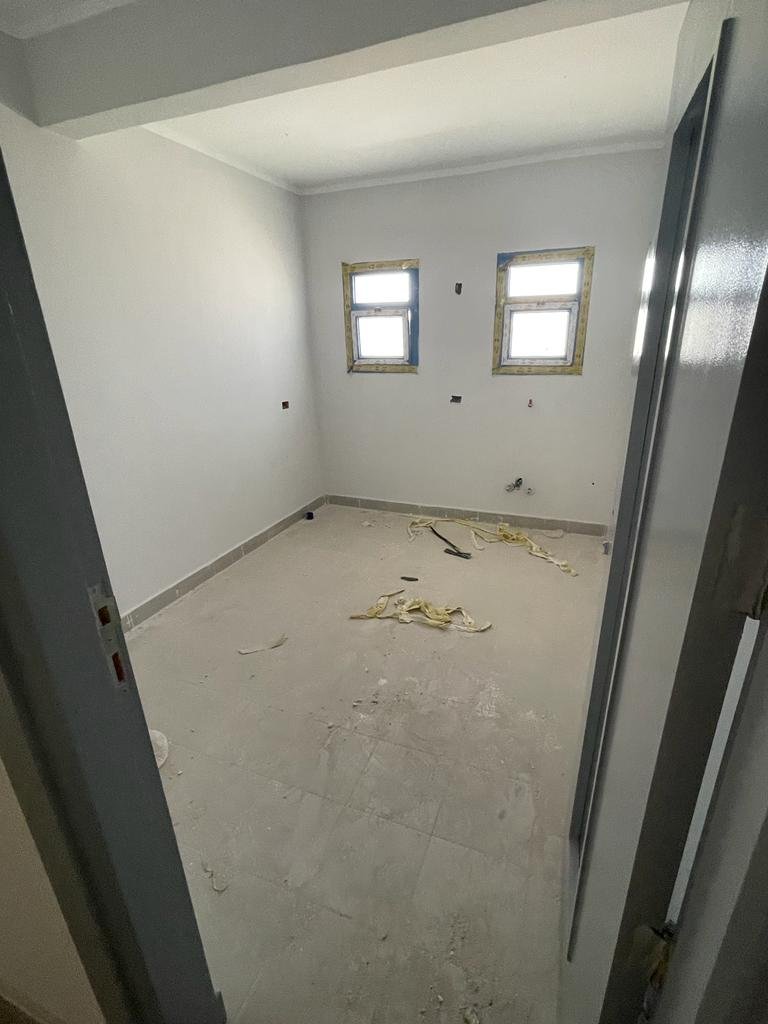 مصنع غذائى للايجار فى العاشر 2500 متر