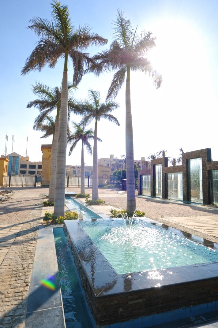 فيلا للبيع بالتجمع الخامس استلام فوري جاهزه للسكن