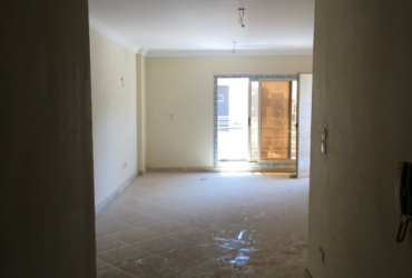 شقه لايجار بدار مصر الاندلس ال 70 عماره قريبه من الجامعه الأمريكية و شارع التسعين والجامعه منطقة النوادي ومنطقة الخدمات